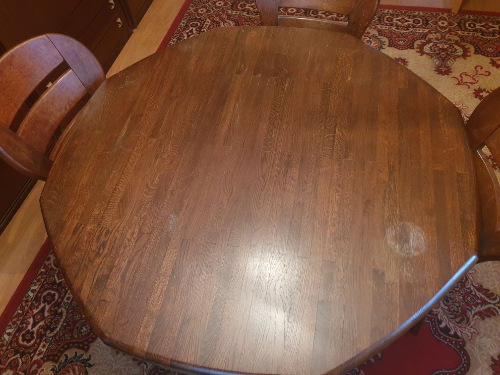 Stół jadalny +4 krzesła