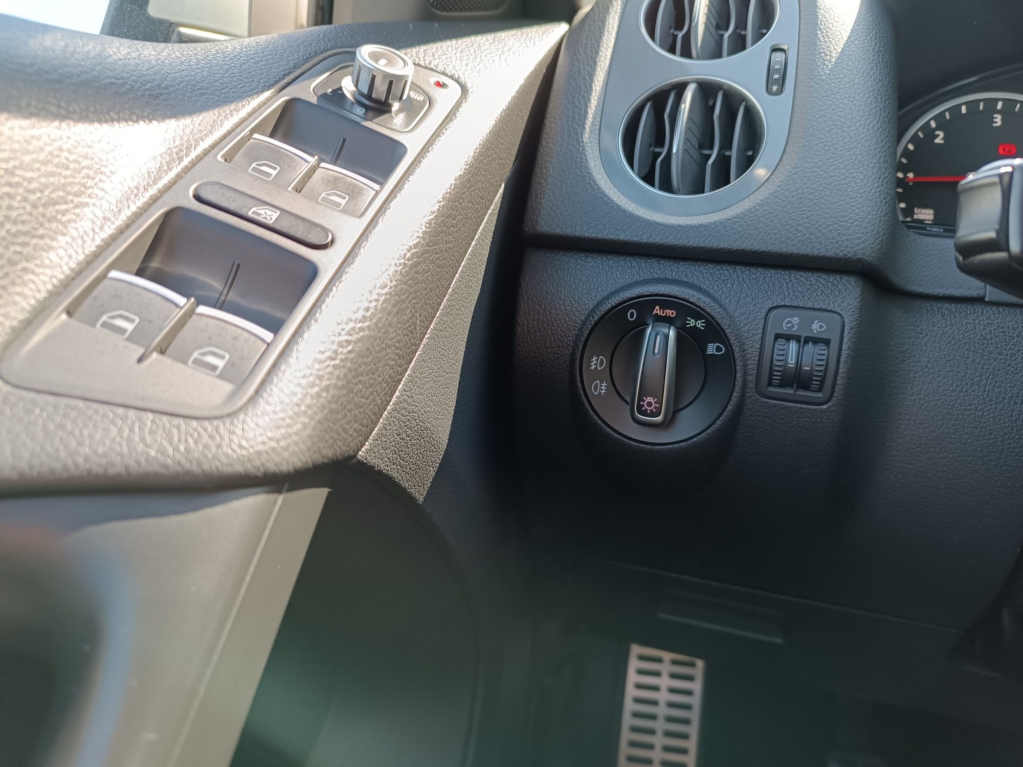 Tiguan R LINE  2.0 TDI