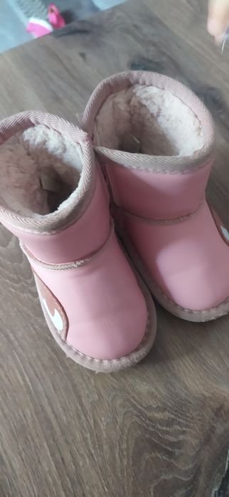 Зимові чобітки в гарному стані