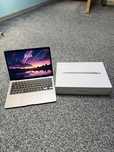 Macbook Air M1 8/512GB komplet stand bdb