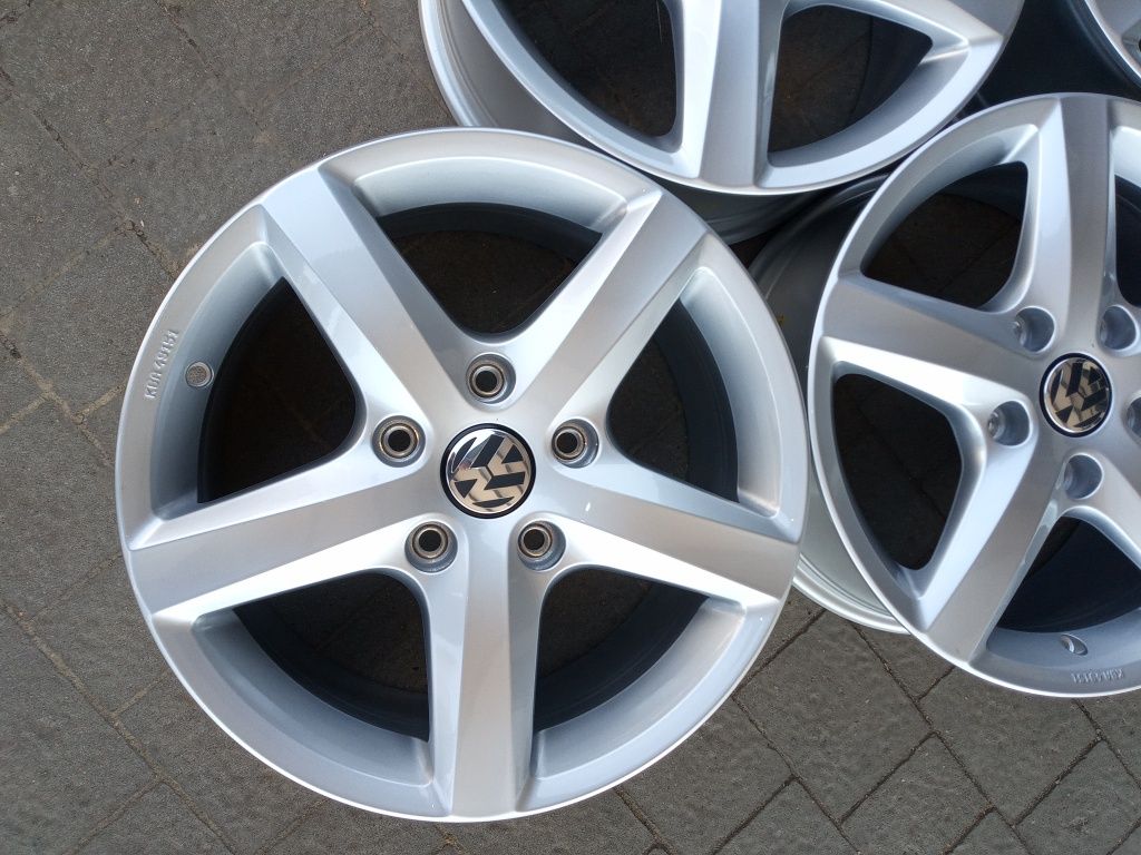 Felgi do VW 5x130. J7,5. R17. Et50.Nowe.