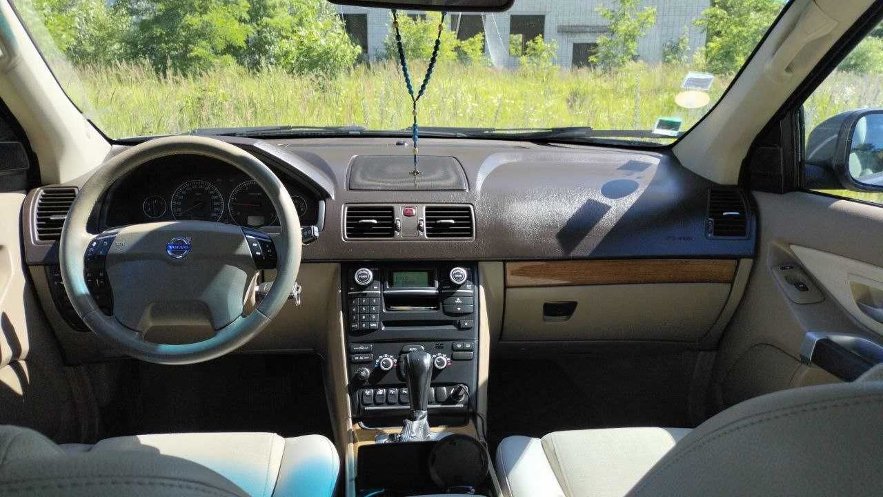 Volvo XC90, 2.4 TDI, повний привід, 7 місць, для військових