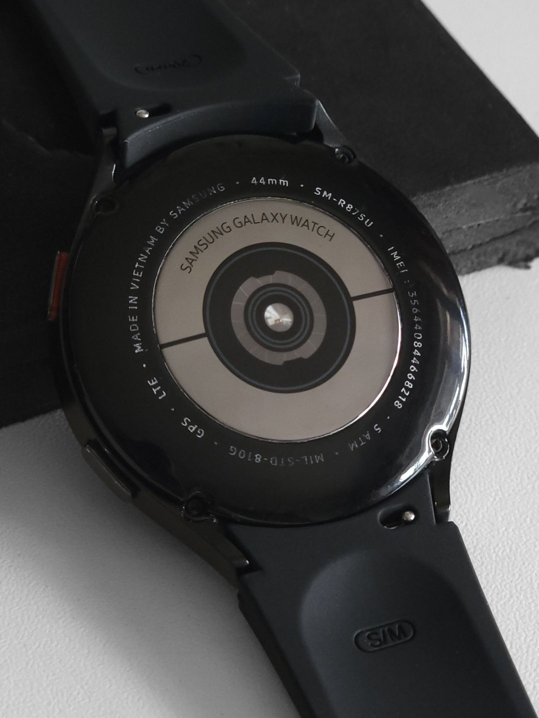 Смарт-годинник Samsung Galaxy Watch 4 44mm  / SM-R875U / Black
