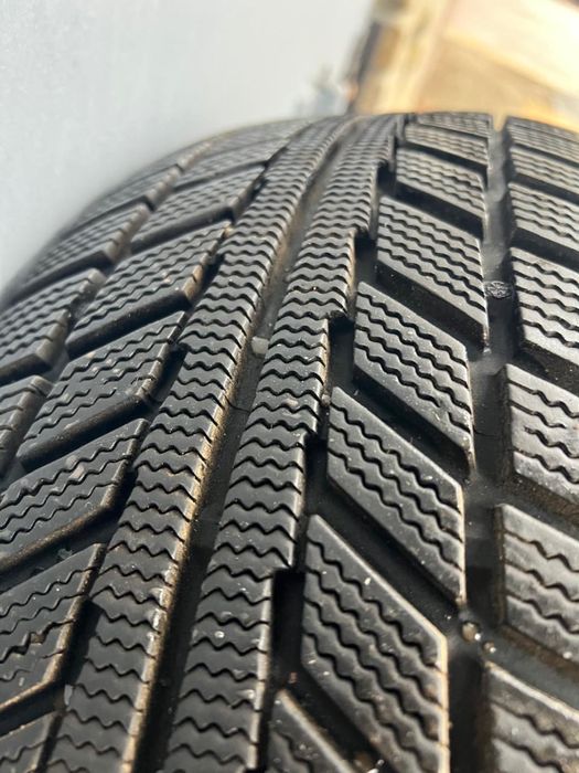 Продам пару зимних колес 185/60/15