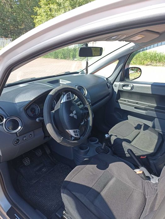 Mitsubishi Colt 1.3 benzyna, 2011