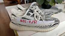 yeezy 350 v2 zebra