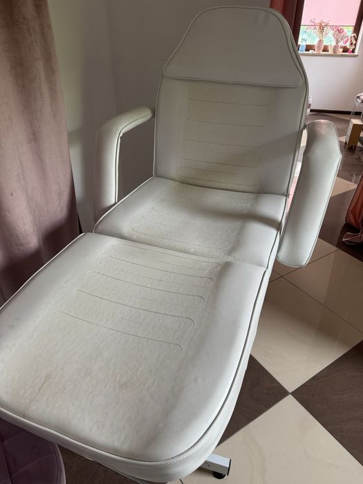 Fotel kosmetyczny hydrauliczny