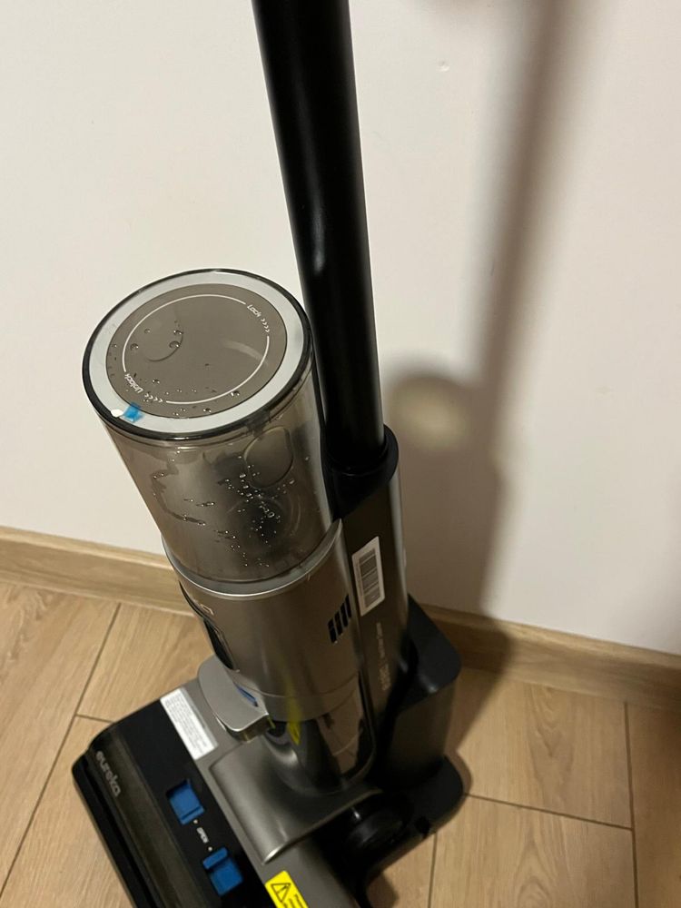 Bezprzewodowy odkurzacz na sucho i mokro EUREKA NEW430BL