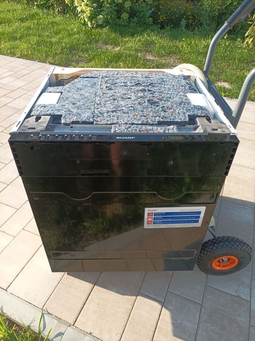 Zmywarka SHARP do zabudowy