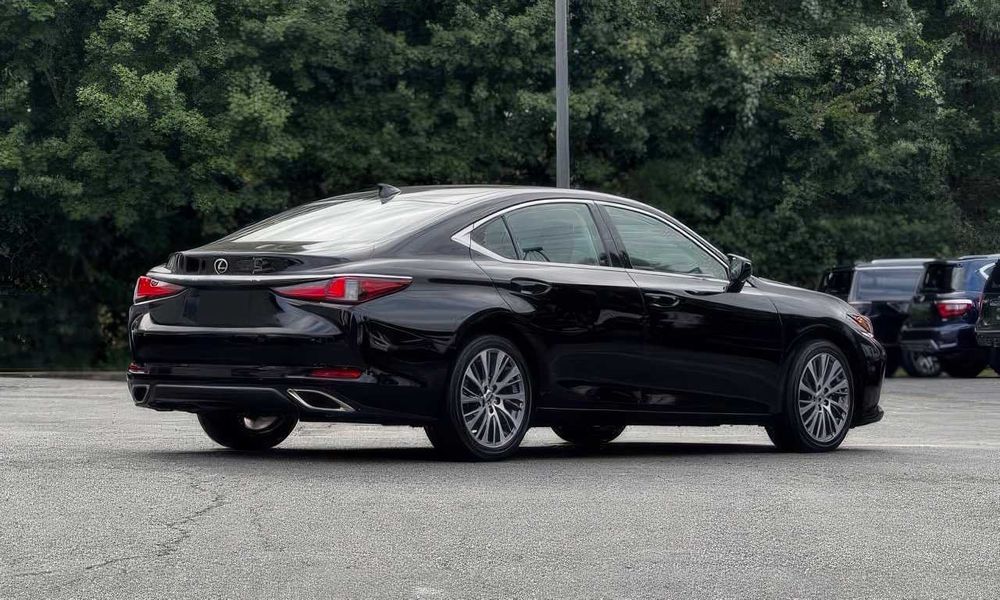 Lexus ES 350      2019