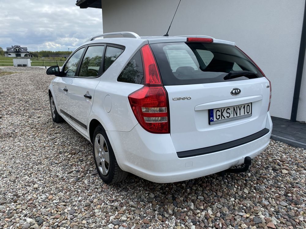 Kia ceed. Doinwestowany ładny stan