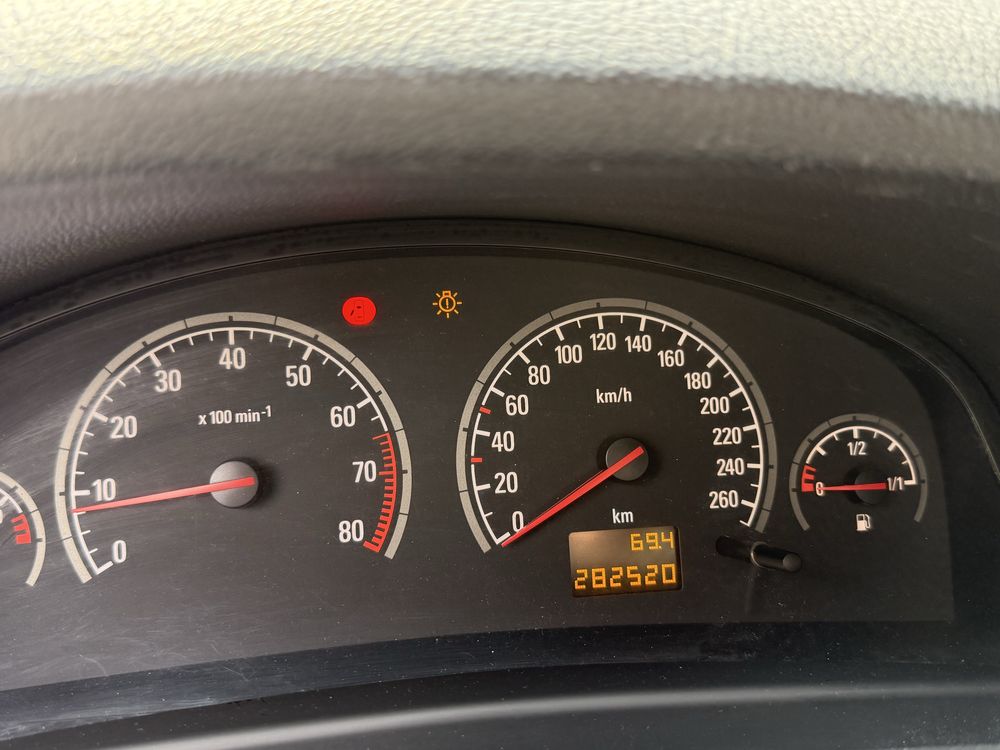Opel Vectra C 1.6 benzyna 2008 r