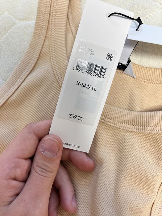 Майка Calvin klein