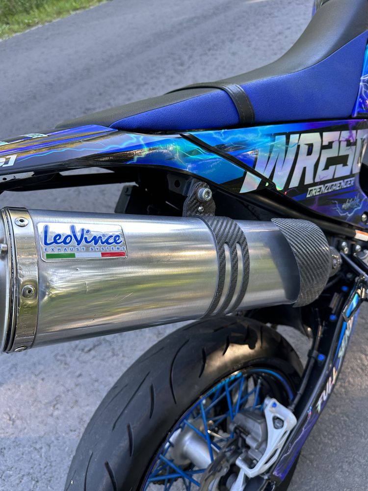 Yamaha WR250x (офіційний, на документах)