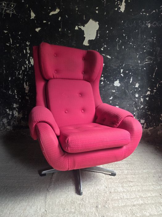 Fotel obrotowy up zavody  Rousinov vintage 60 prl Czechosłowacja