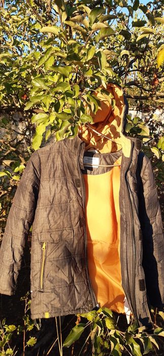 Зимова куртка, на хлопчика 10-12 років!