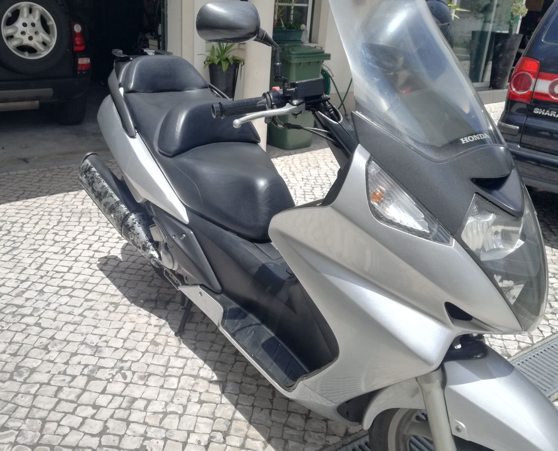 Honda Silver Wing 600 como nova,tambem Troca