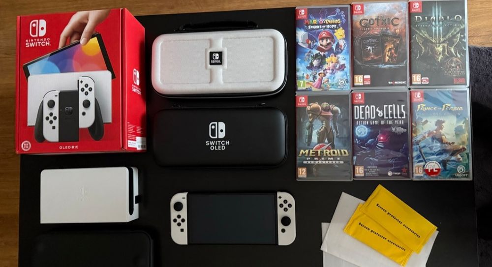 Nintendo Switch Oled + 6 GIER + AKCESORIA