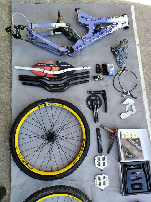 Material Downhill/BTT