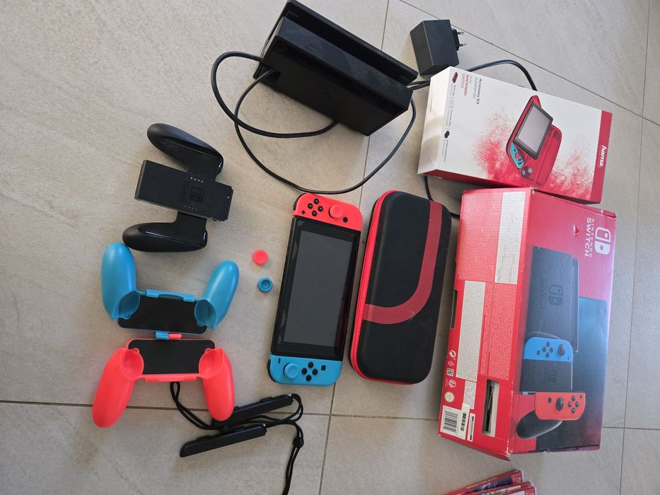 Konsola NINTENDO Switch HAC-001(-01) + Kontroler Switch