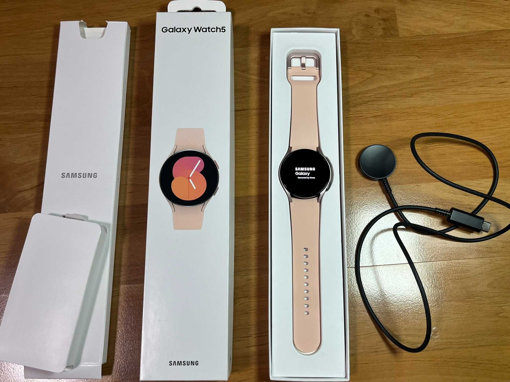 Samsung Galaxy Watch 5, 40mm różowy, prawie nowy