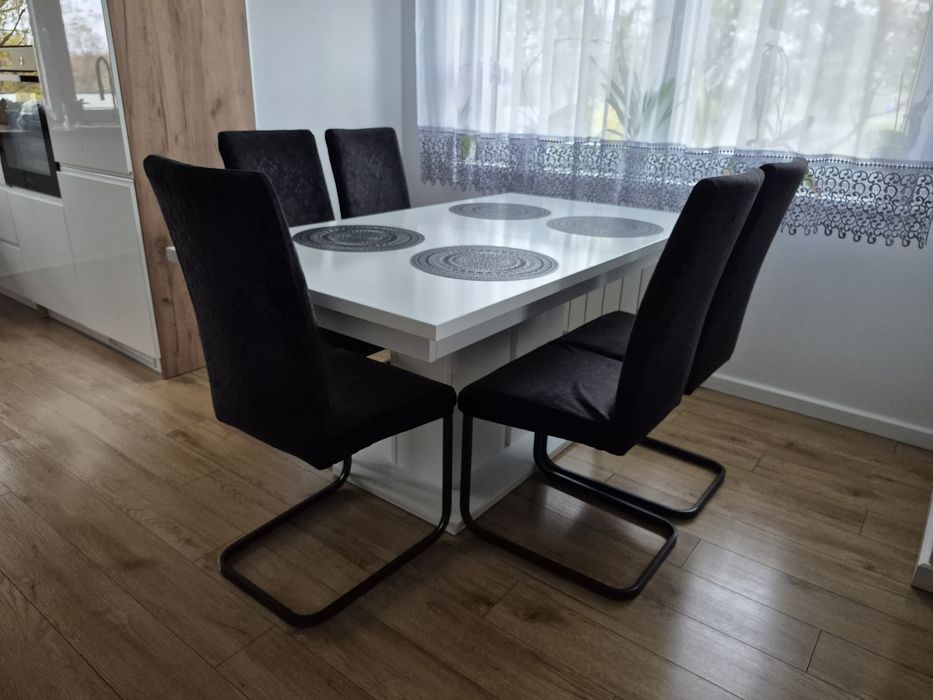 Stół rozkładany biały Agata Meble 160x90 Polecam