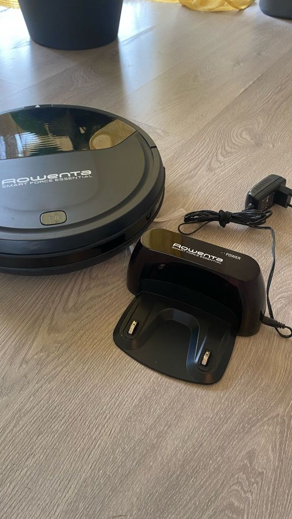Aspirador Robô ROWENTA Smart Force