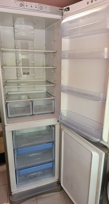 Frigorífico Indesit inox 185 usado
