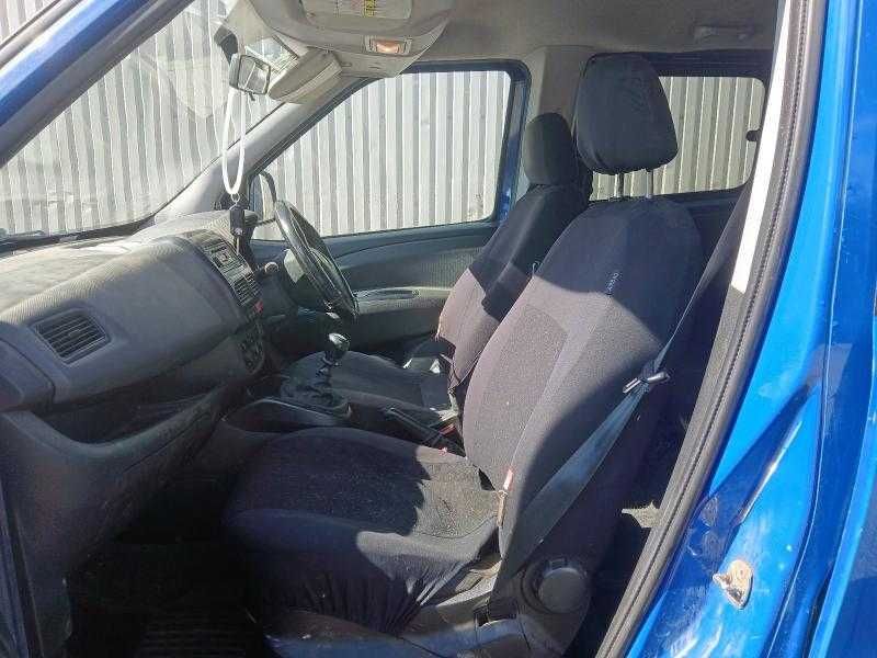 fiat doblo 1.6 diesel maxi osobowy anglik