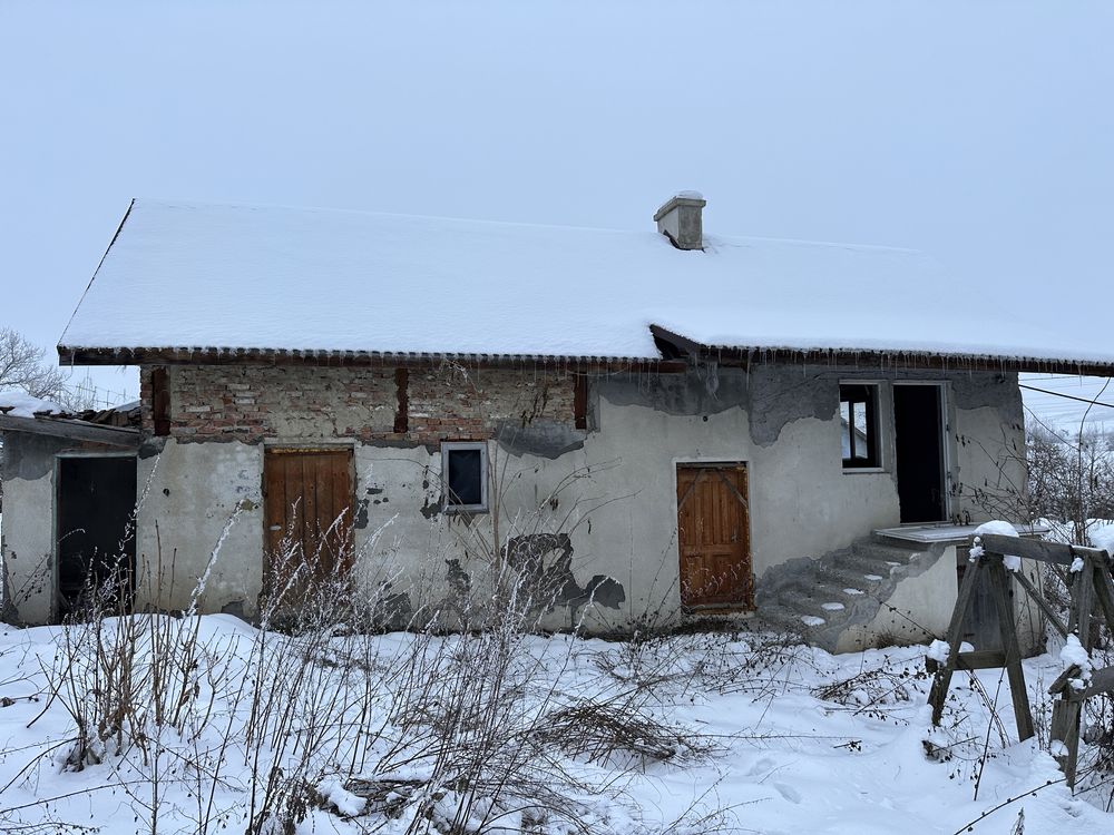 Продається будинок з ділянкою 24 ст. ( без комісії)