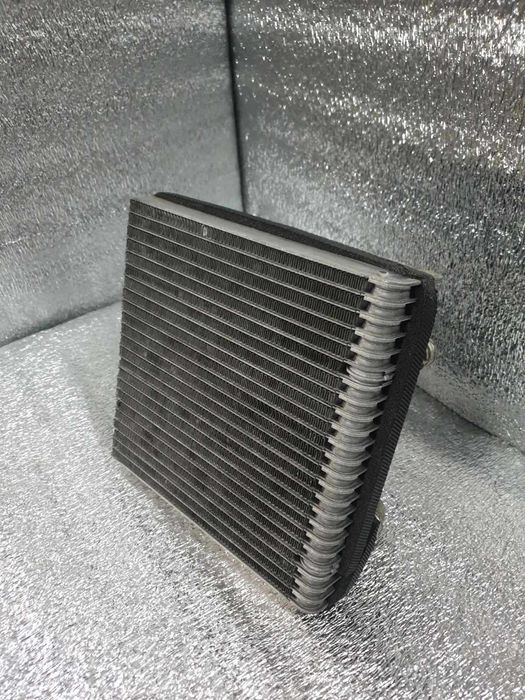 радиатор печки кондиционера  VOLKSWAGEN PASSAT B6