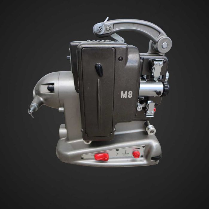 Projektor filmowy Paillard-Bolex M8 lat 50/60 XX w MG5/081057