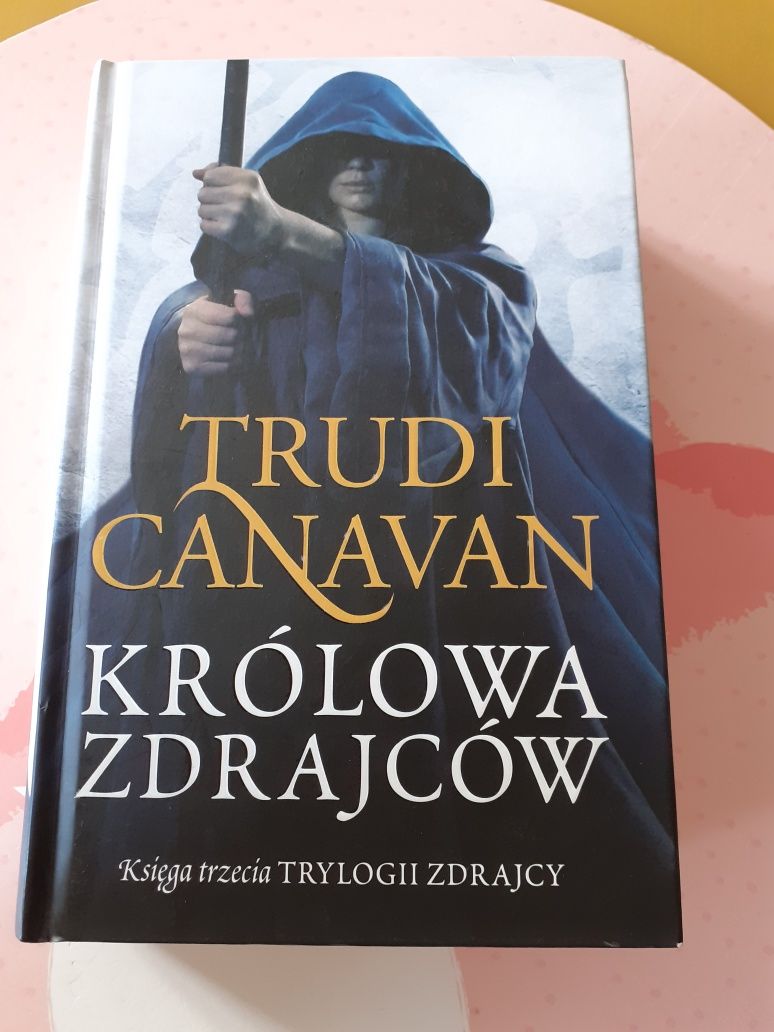 Książka Trudi Canavan Królowa zdrajców