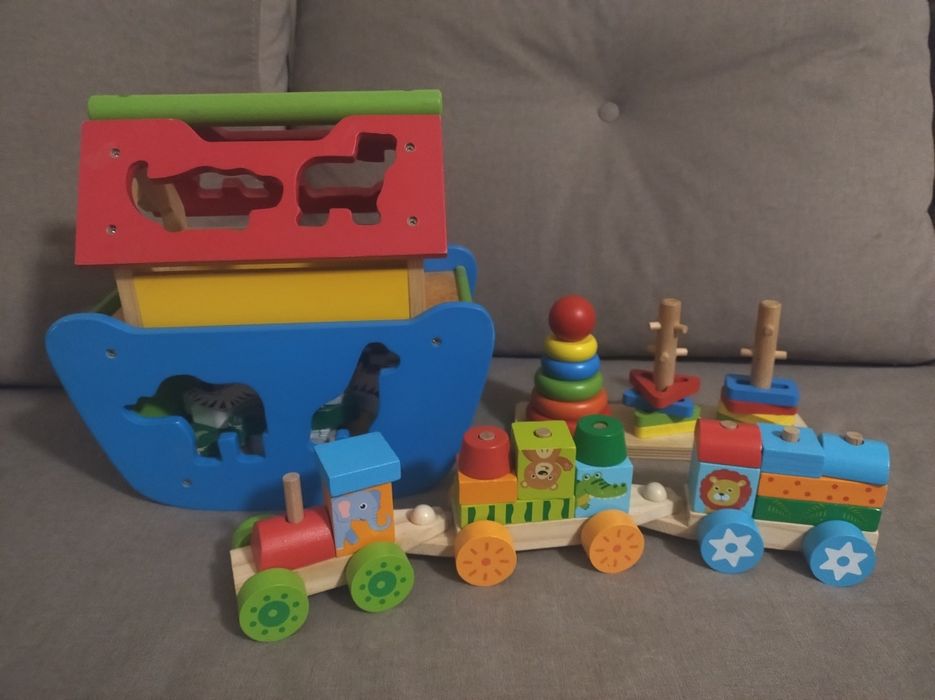 Zabawki drewniane Arka sorter ciuchcia