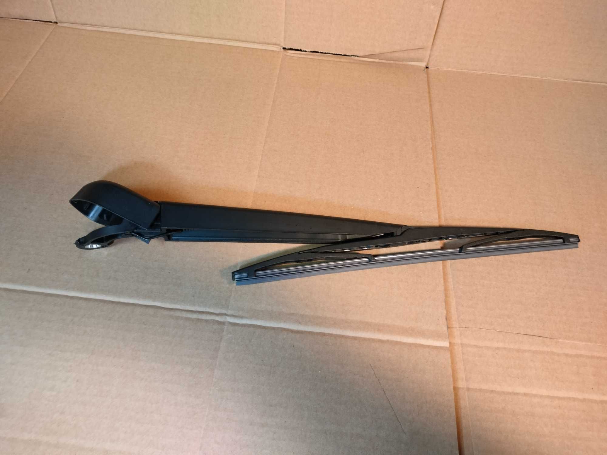 ramię wycieraczki tył z piórem ford focus MK 2 HB