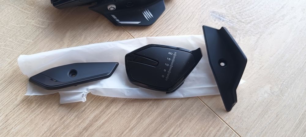 Mysz Mad Catz RAT 8+ 

Mad Catz R.A.T. 8+ (Czarna)