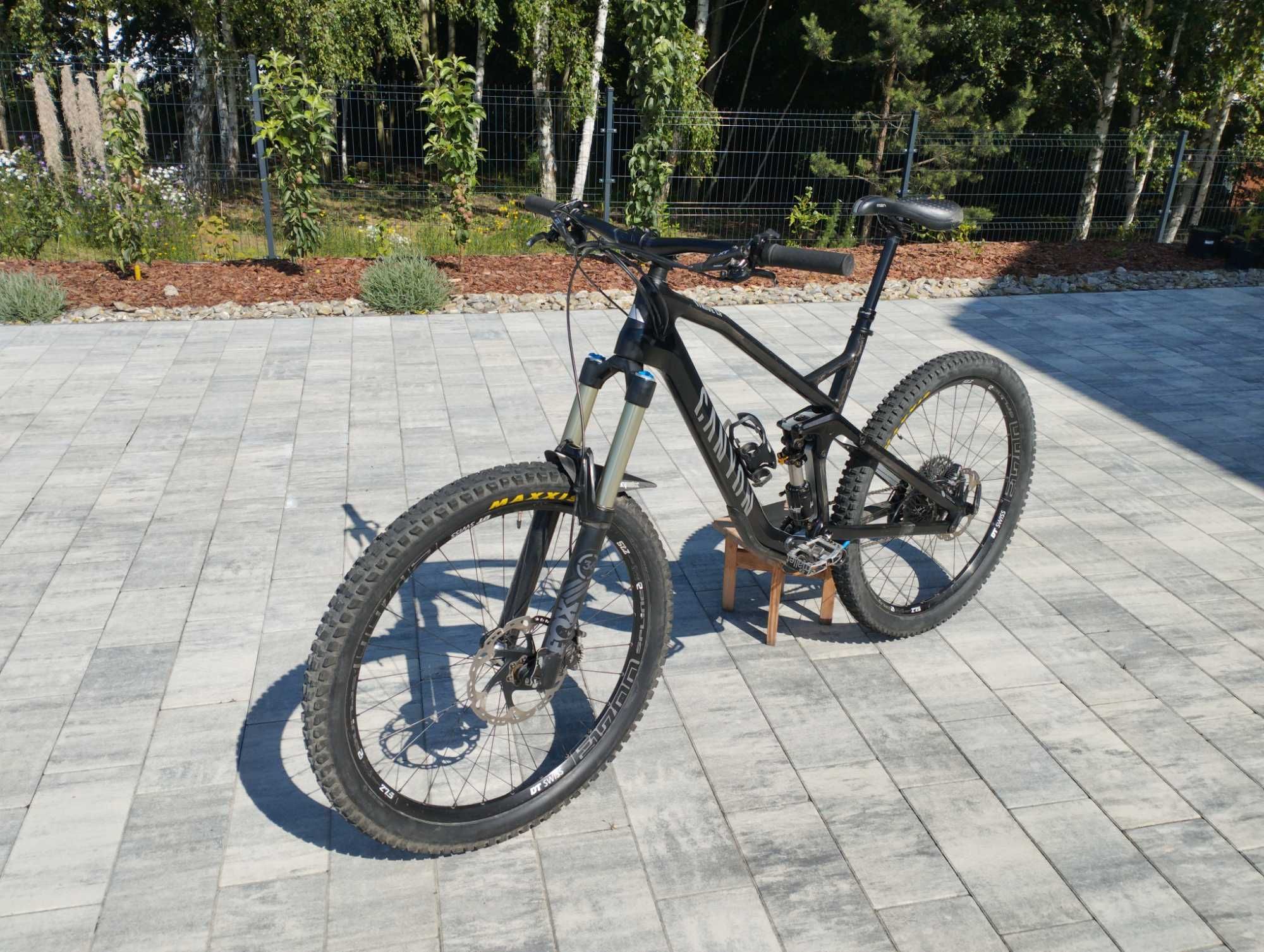 Rower Enduro Canyon Strive CF 8.0, rozmiar L, karbonowy