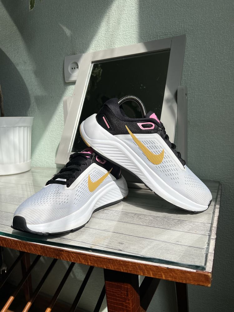 Nike Air Zoom Structure 24  Женские спортивные-беговые кроссовки