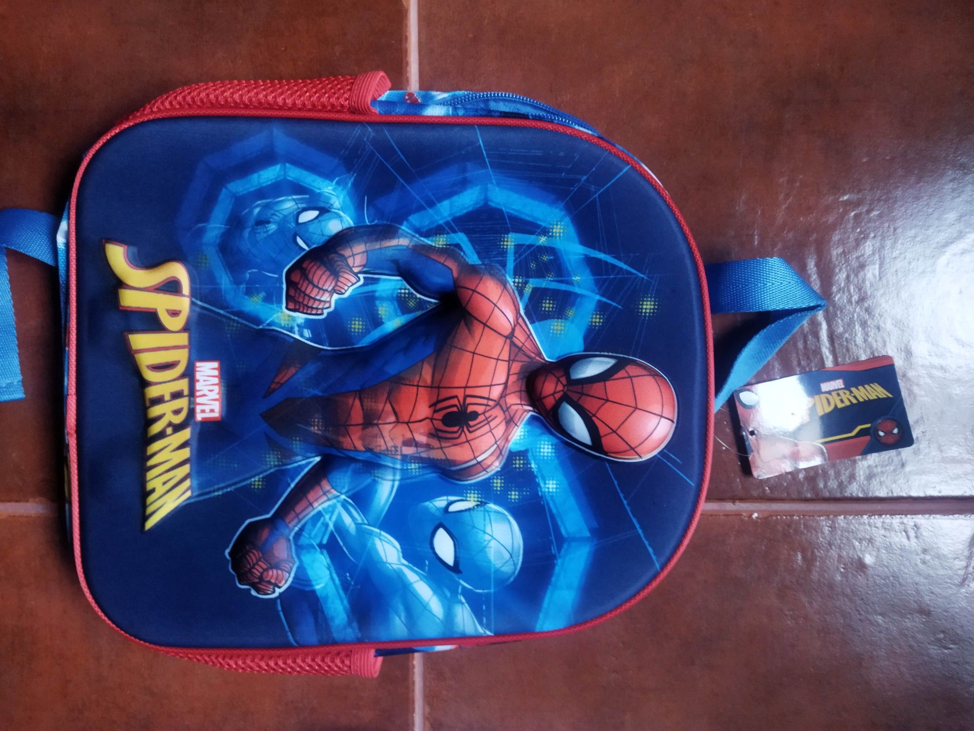 Mochila nova muito bonita 3D da Frozen e do Spyder man Spider man