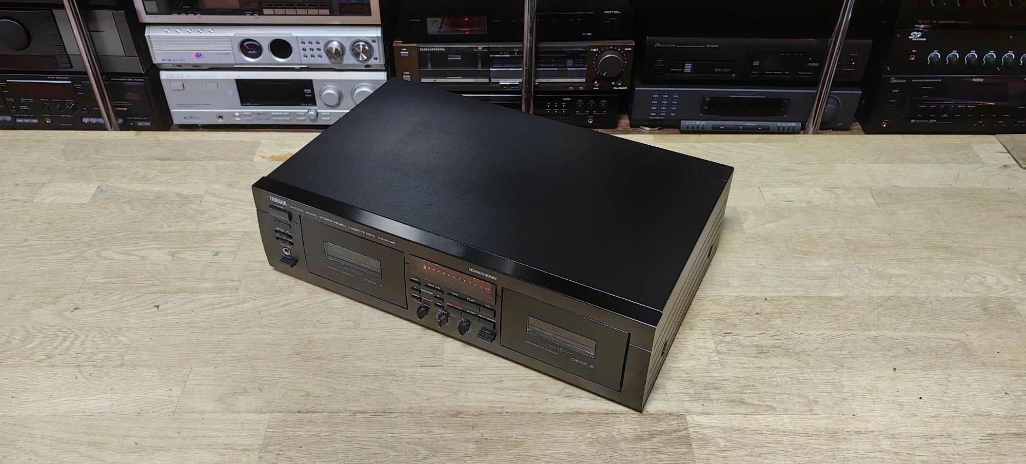 Касетний програвач Yamaha KX-W482