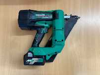 Gwoździarka Hitachi NR 1890DBCL + bateria Hikoki BSL 36A18
