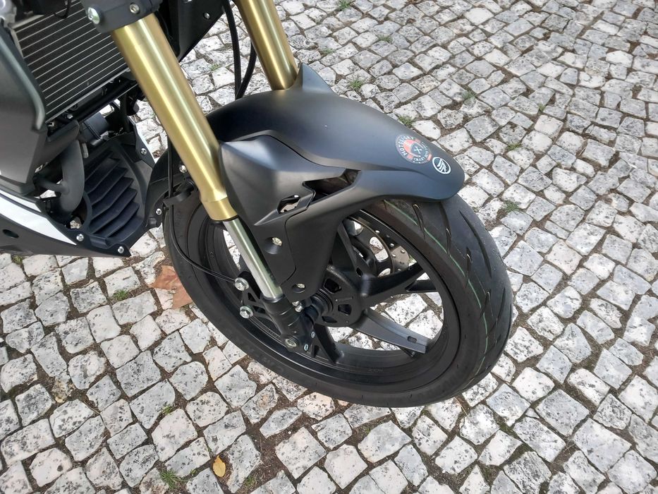 Keeway RKF 125 com Top Case Ano 2023