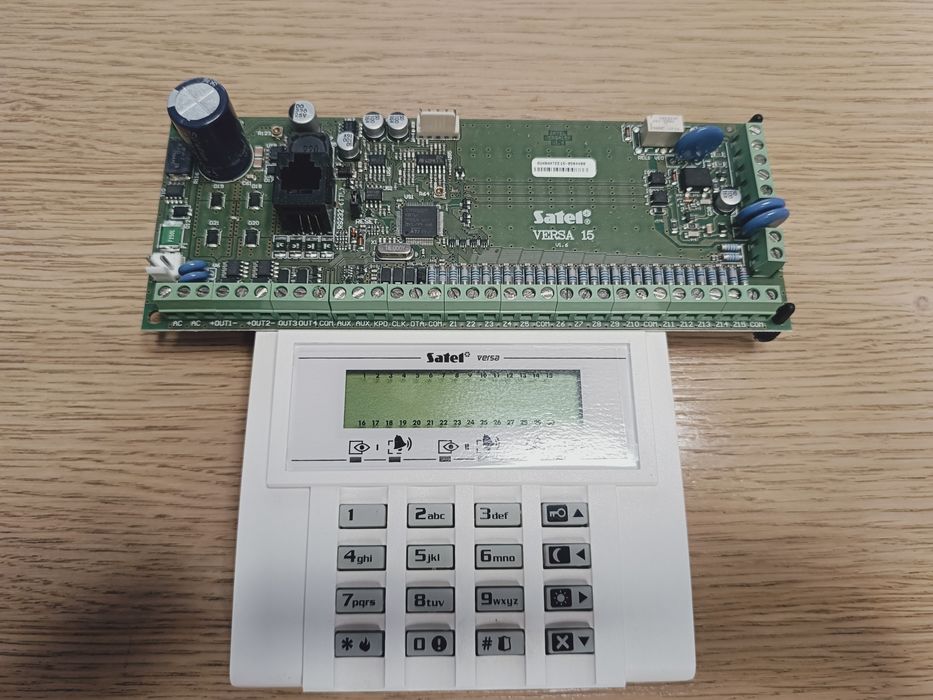 Satel Versa 15 Płyta i Klawiatura Alarm zestaw