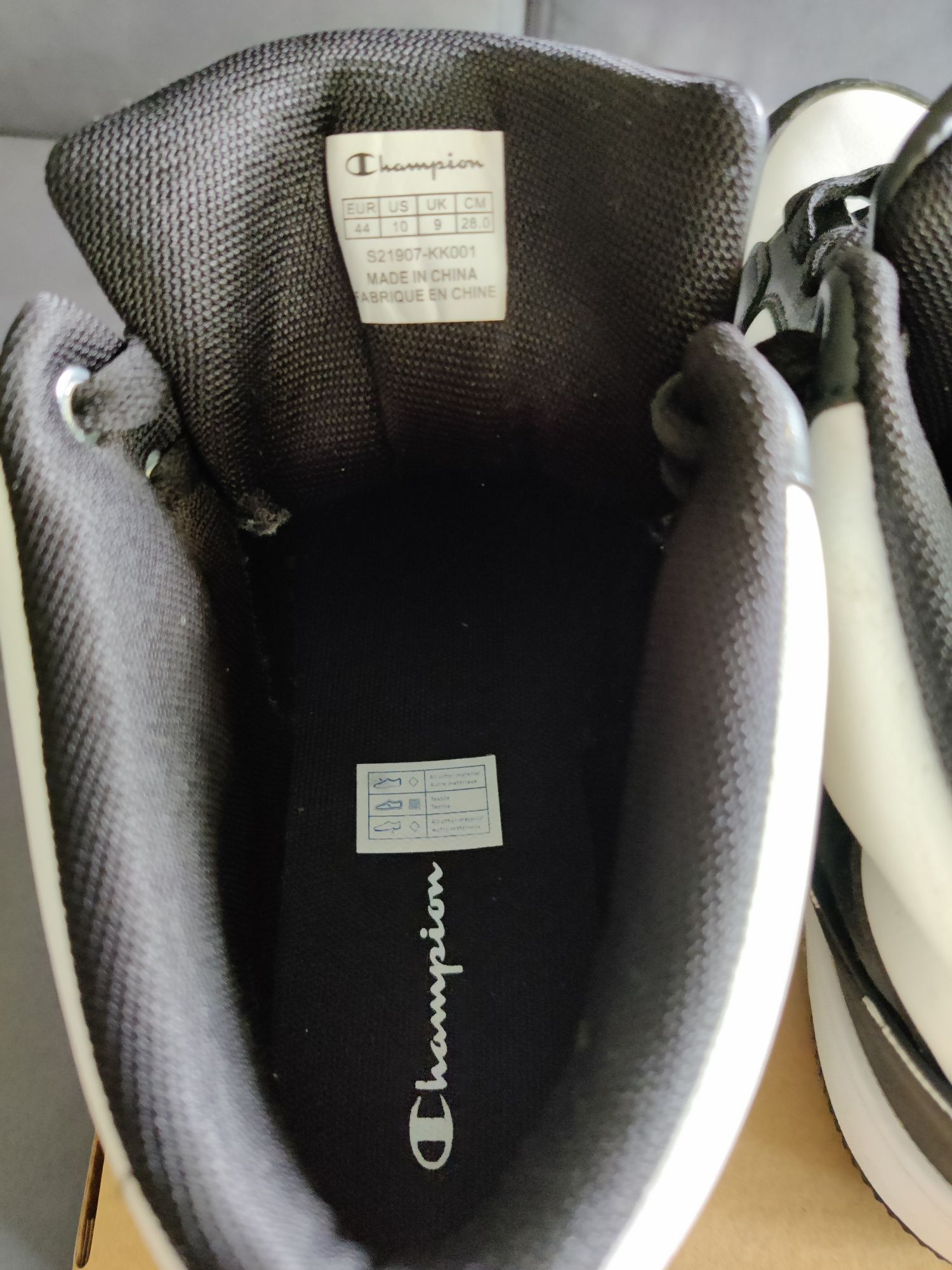Buty Champion czarne r. 44 jesień zima