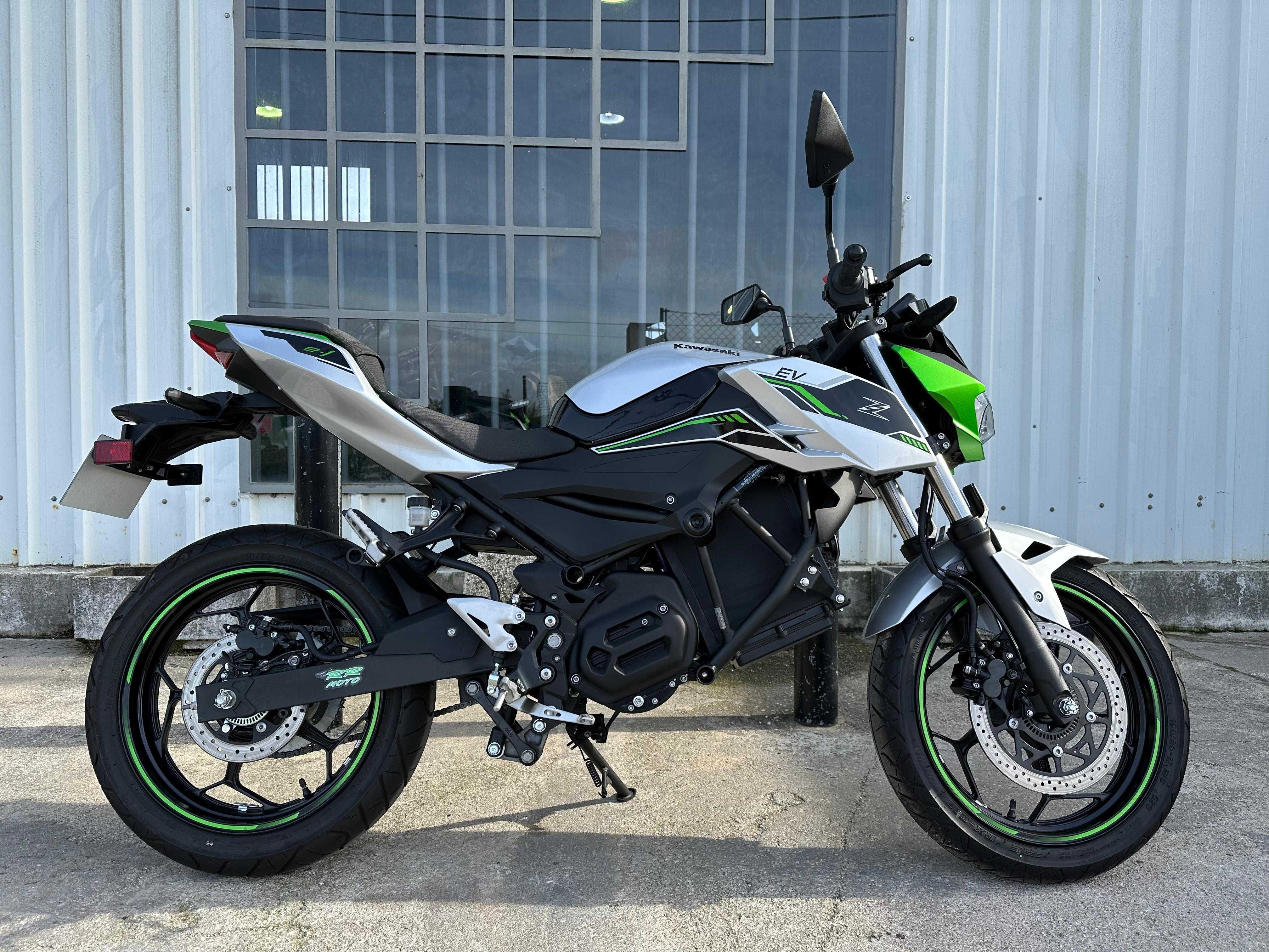 [Viatura de Serviço] Kawasaki Z-e1 2023