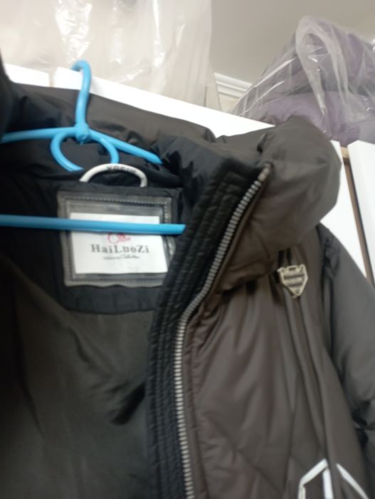 Продам женскую курточку