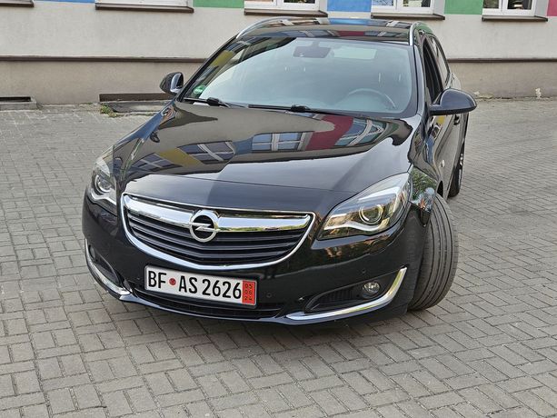 Opel Insignia Bezwypadkowy ,serwisowany ,super stan