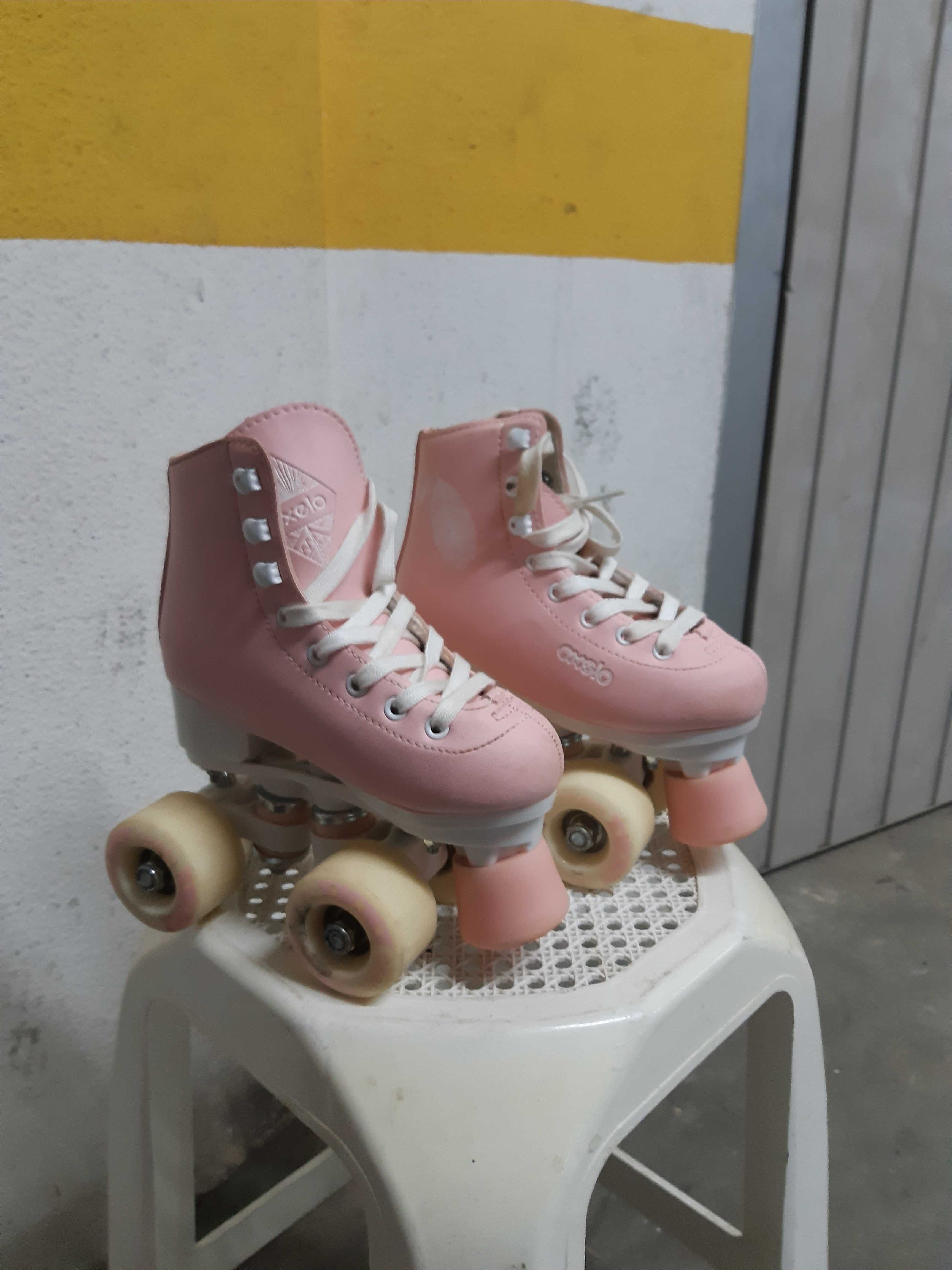 Patins OXELO 4 rodas - tamanho EU 28 - palmilha 17,5cm