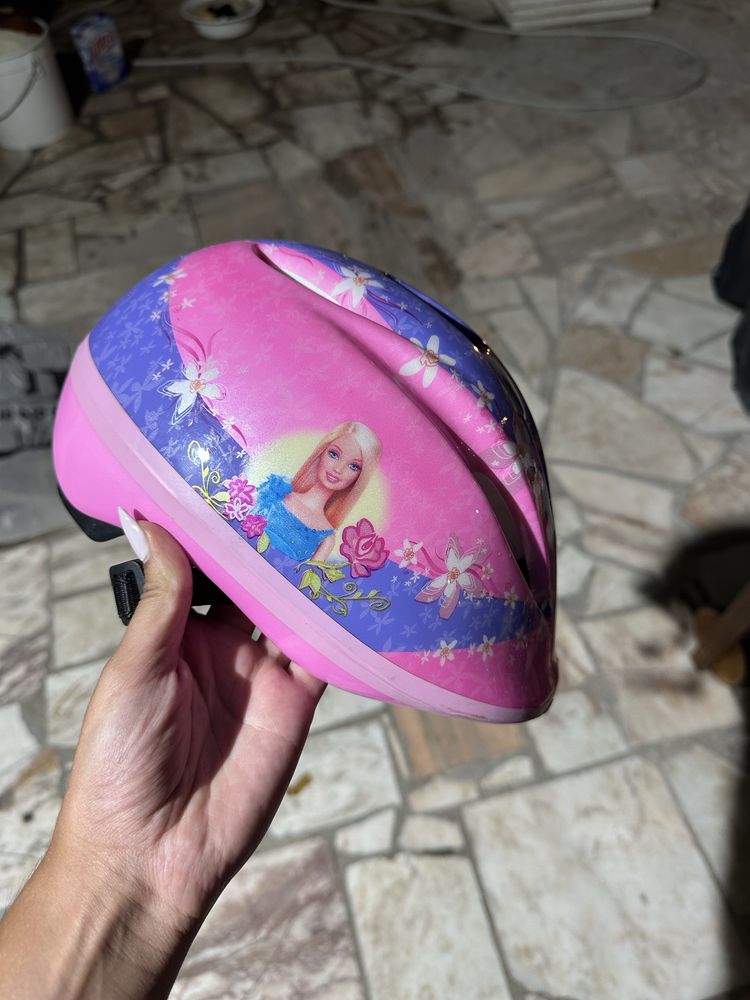 Capacete da Barbie