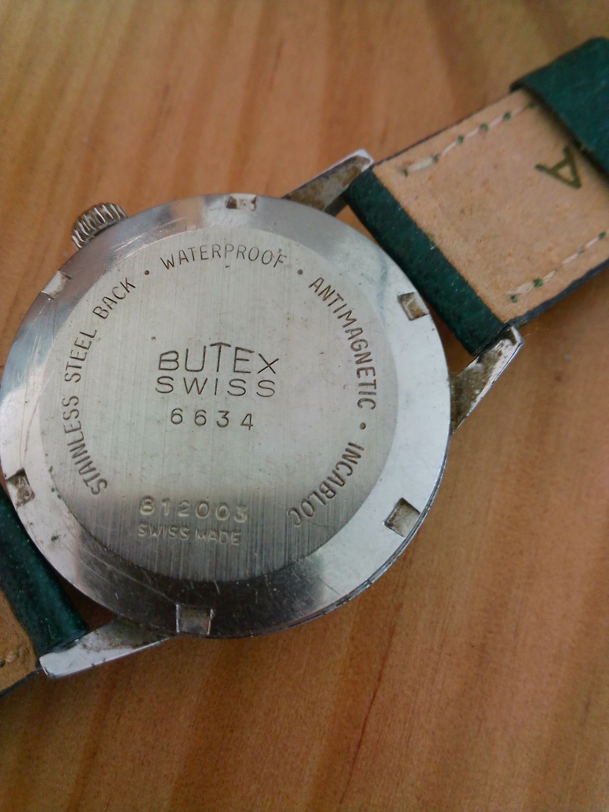 Relógio marca Butex